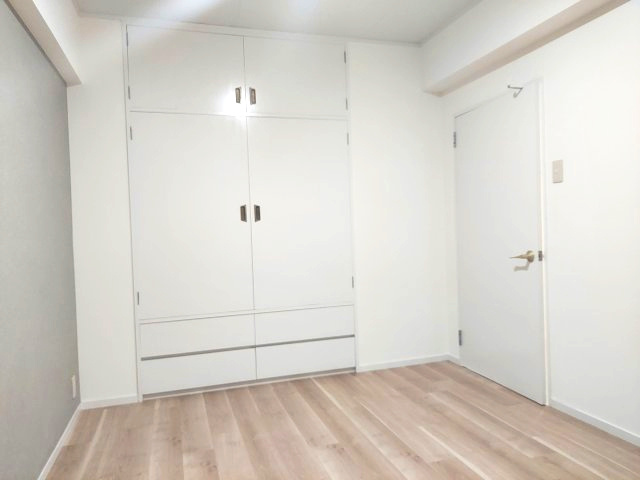 逆瀬川グリーンハイツB棟の洋室|洋室約6.3帖