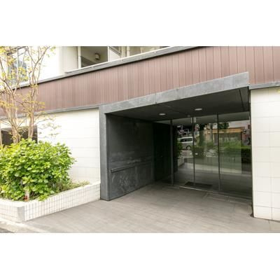 パークリュクス三宿のエントランス