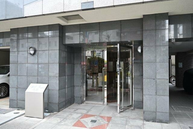 パークウェル池袋のエントランス