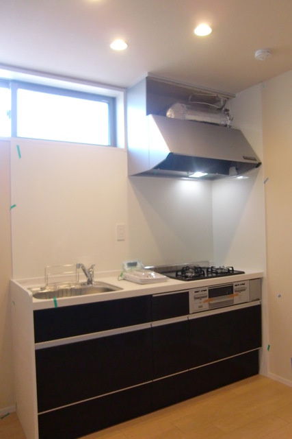 Felice Kitazawaのキッチン|グリル付きガス2口システムキッチン