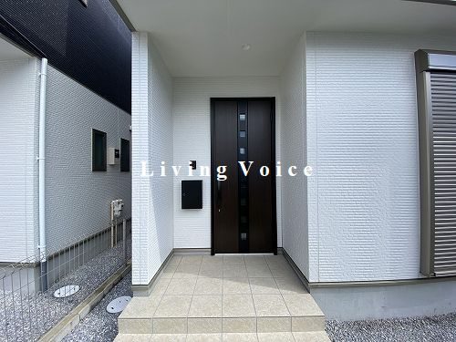 【エントランス】 | 【仲介手数料０円】茅ヶ崎市柳島2期　新築一戸建て　1号棟　全2棟 | 茅ヶ崎市柳島2期　新築一戸建て　全2棟