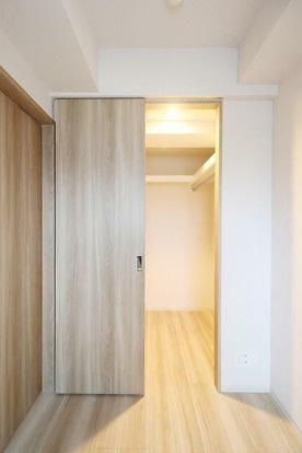 グランカーサ横濱石川町の収納|広々ウォークインクローゼット♪