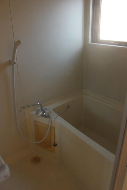 アロー向島40の浴室