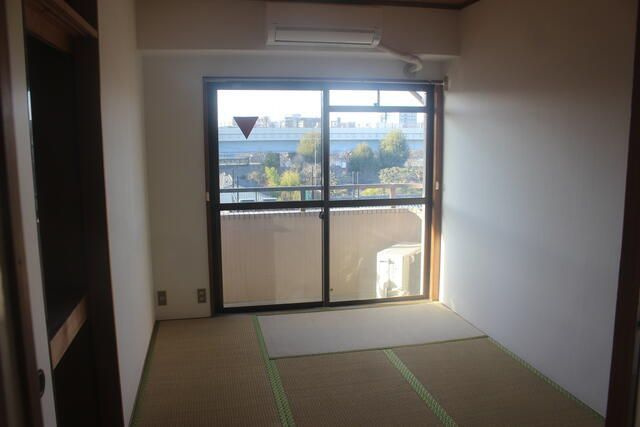 アロー向島40の寝室