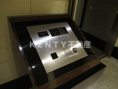 【セキュリティ】 | パークタワー目黒 | 暖かな日差しのふりそそぐバルコニー