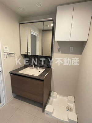 【洗面所】 | パークタワー目黒 | 脱衣スペースもあります