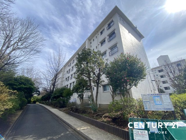 たまプラーザ団地3街区6号棟の画像