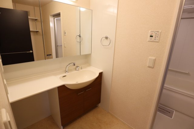 セレッソ　パティオＩＩＩの洗面所