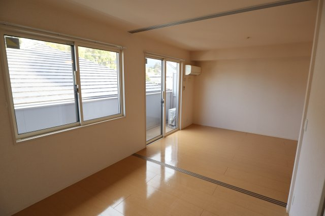 セレッソ　パティオＩＩＩの居間・リビング