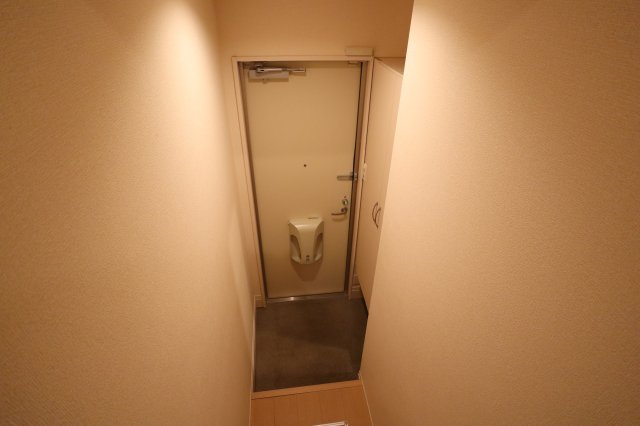 セレッソ　パティオＩＩＩの玄関