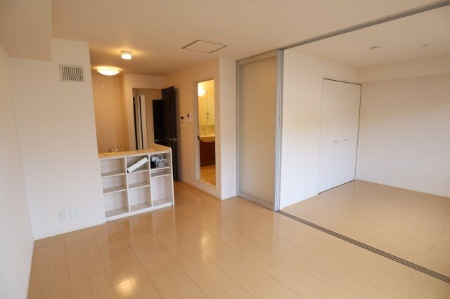 セレッソ　パティオＩＩＩの居間・リビング