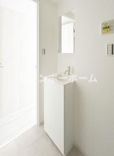 Claudia Shibamataの独立洗面台|※建築中のため同施工会社参考写真となります。