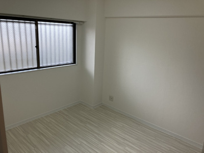 【寝室】 | フィオーレ・アダチ