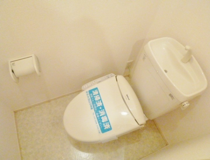 メゾンリブェールのトイレ