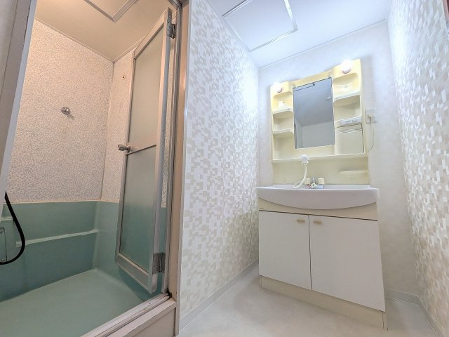 八王子元横山町マンションの脱衣所|～清潔感のある脱衣所です～