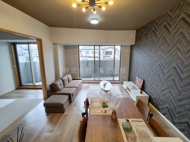 【居間・リビング】の画像