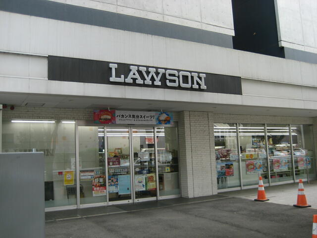 ローソン渋谷大山町店まで79m