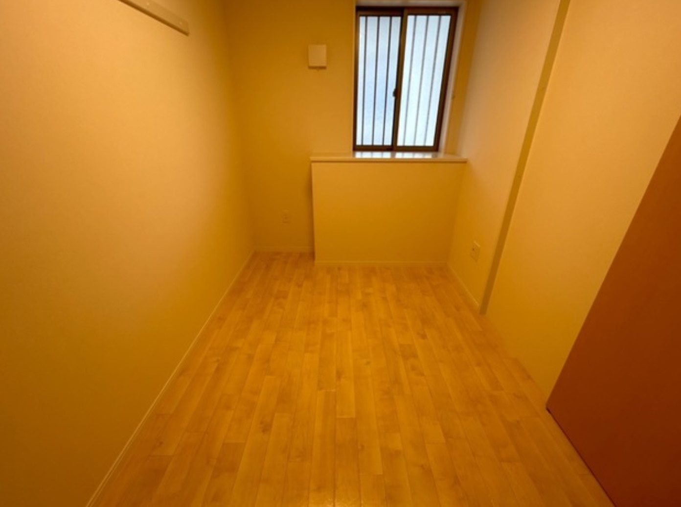 コンフォルトの洋室