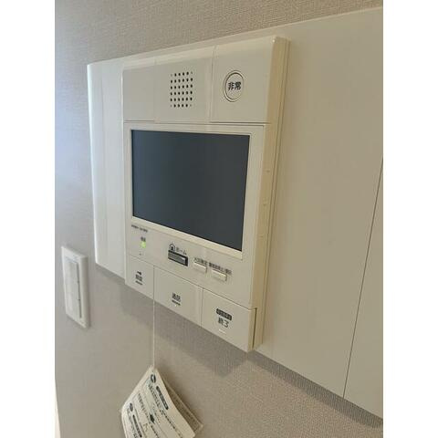 エスト・グランディール横濱関内のセキュリティ|モニター付きインターホン♪