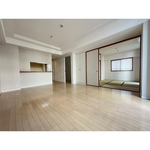 エスト・グランディール横濱関内の居間・リビング|15.3帖のLDK♪