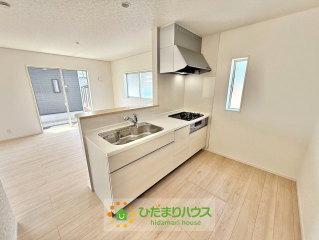 古河市諸川第9　新築一戸建て　02　クレイドルガーデンのキッチン