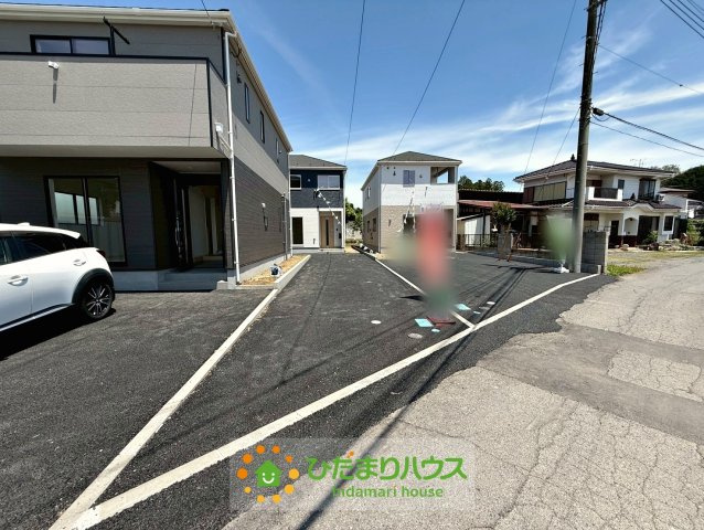 古河市諸川第9　新築一戸建て　02　クレイドルガーデンの駐車場