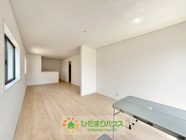 古河市諸川第9　新築一戸建て　03　クレイドルガーデンの居間・リビング