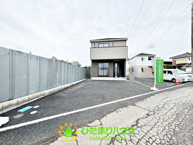 古河市諸川第9　新築一戸建て　01　クレイドルガーデンの駐車場