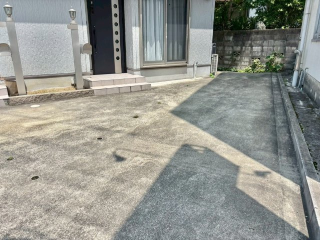 イニジオ・フロンテ北平野南の町の駐車場