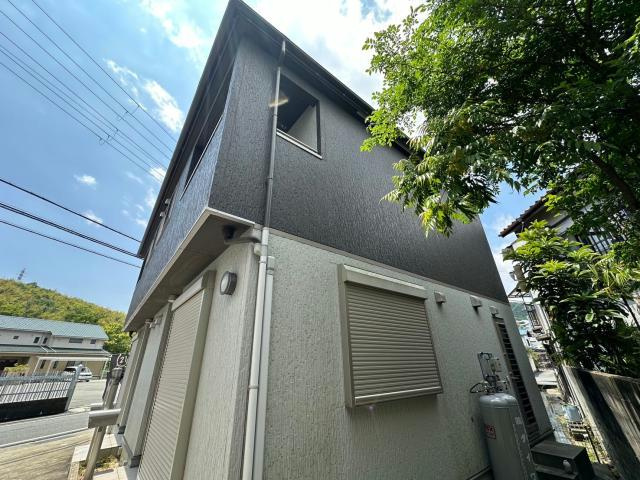 イニジオ・フロンテ北平野南の町の外観