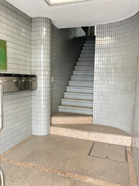 ベルメゾン志村のロビー