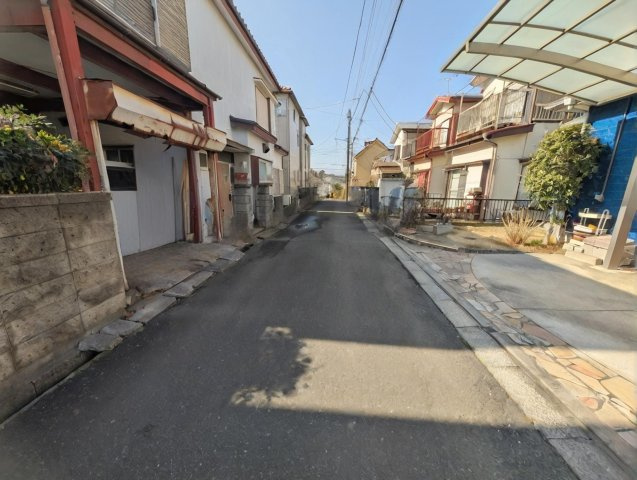 【前面道路含む現地写真】 | 鎌ヶ谷市東中沢4丁目　中古戸建て | 前面道路写真