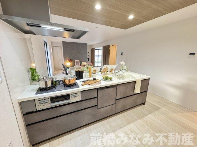 【新築】前橋市南町4丁目4期　限定1棟　グラファーレ　新築建売のキッチン|キッチンです