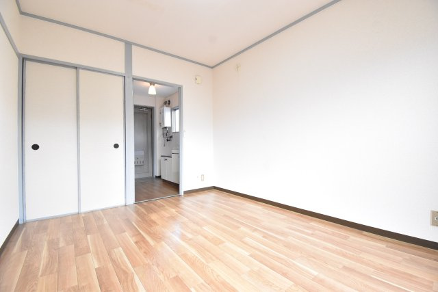 サトーハイツの居間・リビング