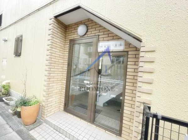 メゾン・エムのエントランス|エントランスです。