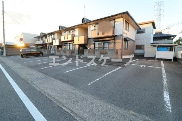 セジュール赤城の駐車場|高崎、前橋のお部屋探しはエンドスケープまで！お客様の理想お聞かせ下さい♪