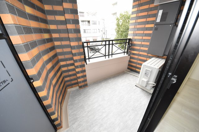 セイワパレス森ノ宮中央のバルコニー