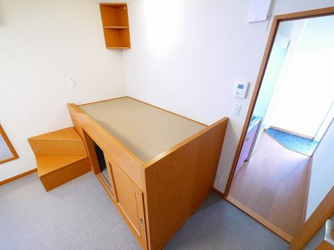 レオパレスルイソウの設備|ベッド
