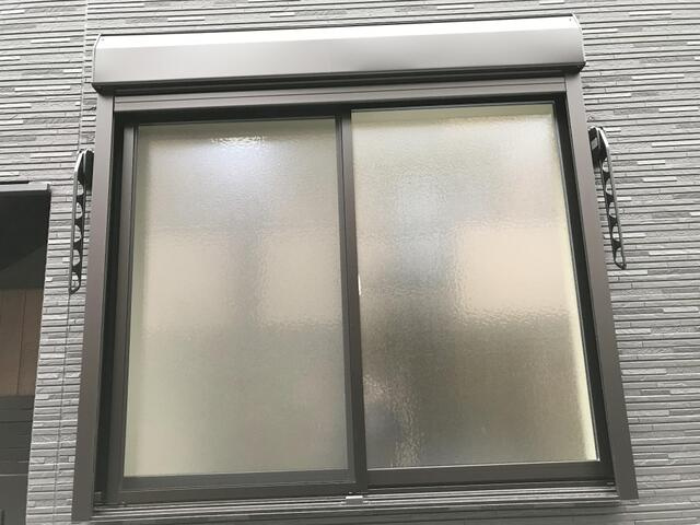 シャッター付きの開口