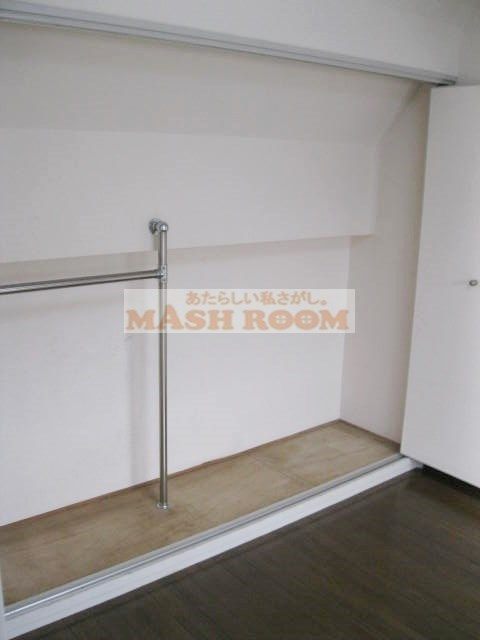 エクセルアズマの収納