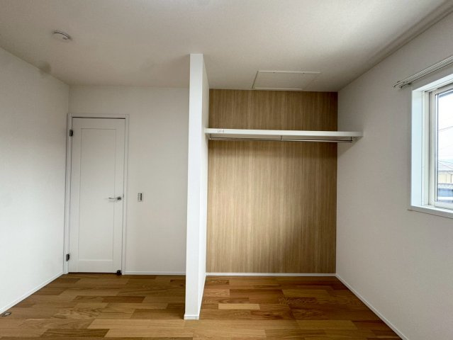 SUN COURTーサンコート－小倉南区東貫3丁目【小倉南区　新築戸建て】の洋室|主寝室はオープンクローク完備♪　【小倉南区　新築戸建て】