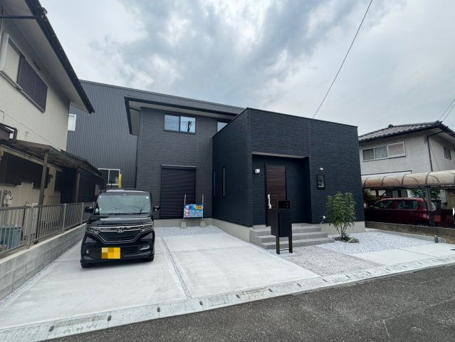 SUN COURTーサンコート－小倉南区東貫3丁目【小倉南区　新築戸建て】の駐車場|駐車スペース並列2台可能♪　【小倉南区　新築戸建て】