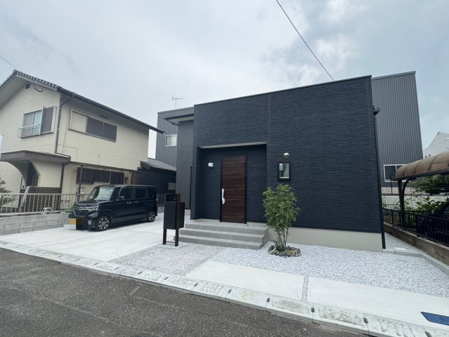 SUN COURTーサンコート－小倉南区東貫3丁目【小倉南区　新築戸建て】の外観|シンプルでお洒落な外観が魅力♪　【小倉南区　新築戸建て】