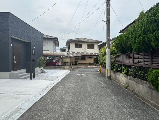 SUN COURTーサンコート－小倉南区東貫3丁目【小倉南区　新築戸建て】の前面道路含む現地写真|現地撮影　2026,6,30 SUN COURTーサンコート－小倉南区東貫3丁目【小倉南区　新築戸建て】 