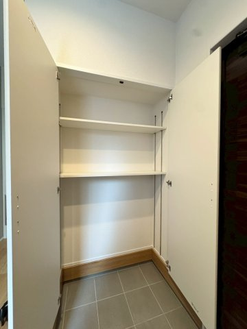 SUN COURTーサンコート－小倉南区東貫3丁目【小倉南区　新築戸建て】の収納|シューズボックスとは別に収納完備♪　【小倉南区　新築戸建て】