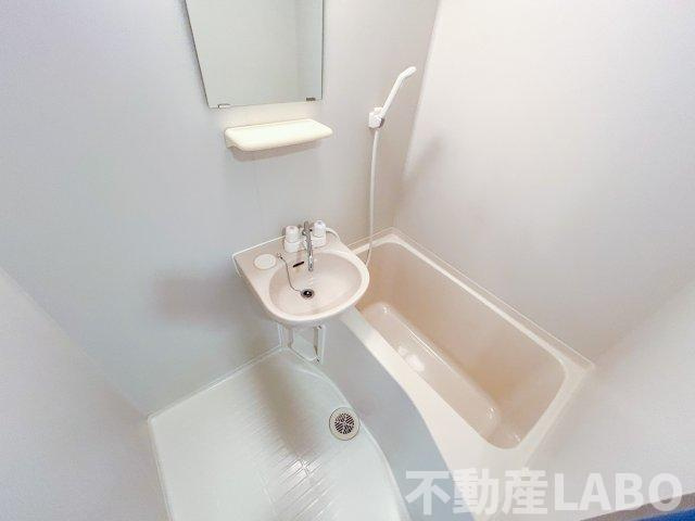 ランブラスあびこの浴室