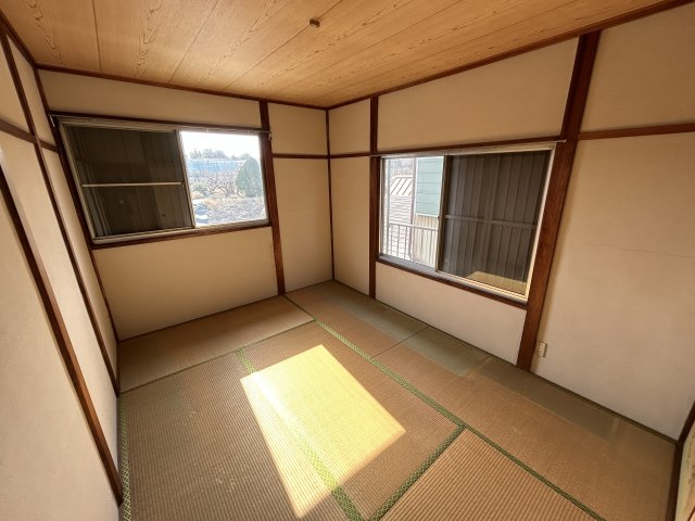 富木島町伏見四丁目貸家の和室