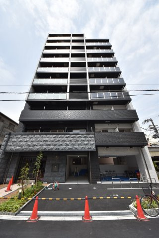 ララプレイス難波メティス