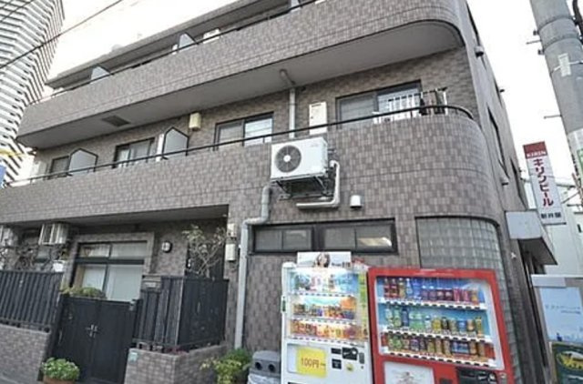 クレスト東池袋のエントランス