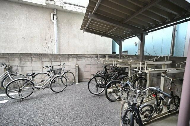 パークウェル池袋の駐車場